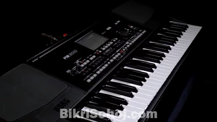 KEYBOARD KORG PA-300 , professonal Arranger keyboard.